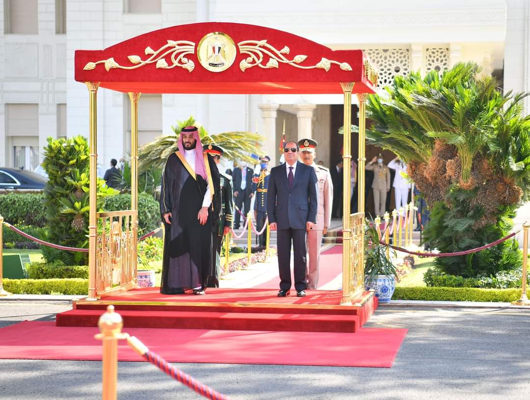استقبال السيسي لولي العهد السعودي محمد بن سلمان